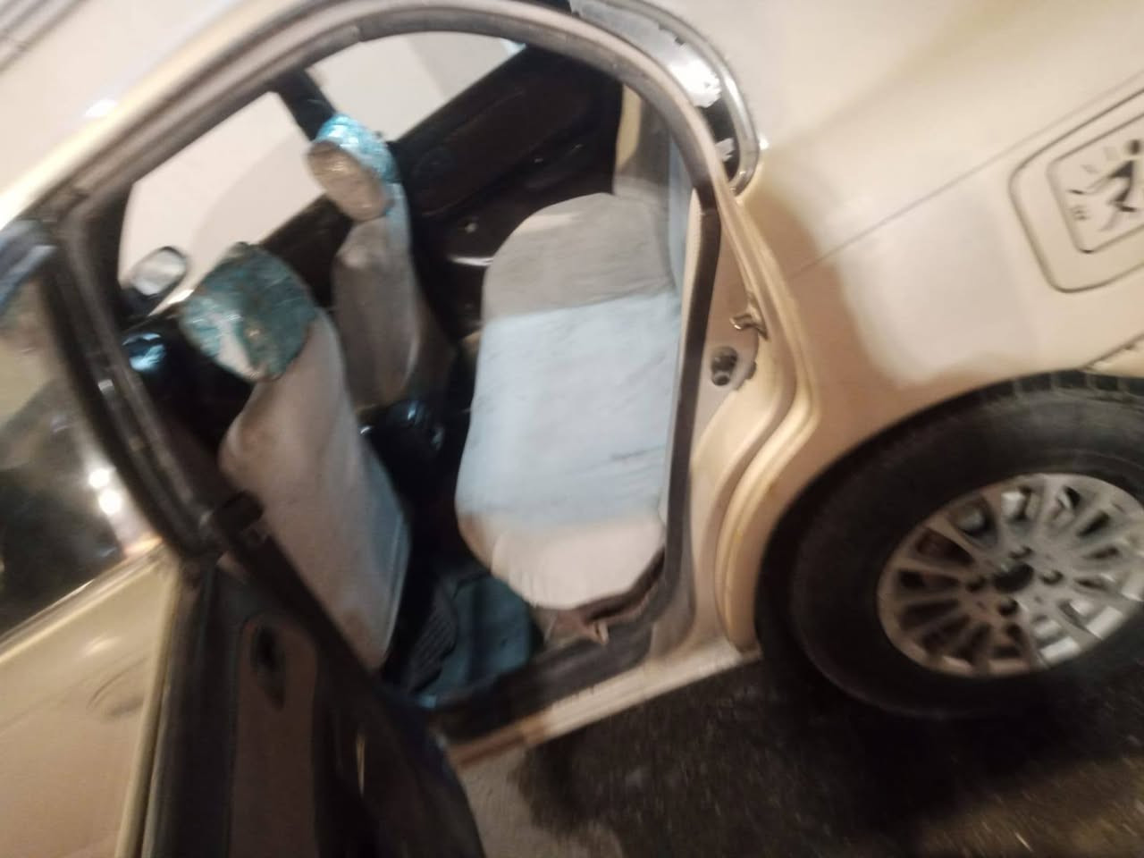 كورلة للبيع متواجدة في البصرة سنوية مجددة وبسمي  رقمها نجف مكينة جديدة  كير كهربائيات شغالة تبريد شغال والسعر ٤٨ وبيها مجال *********** البصرة, العراق
