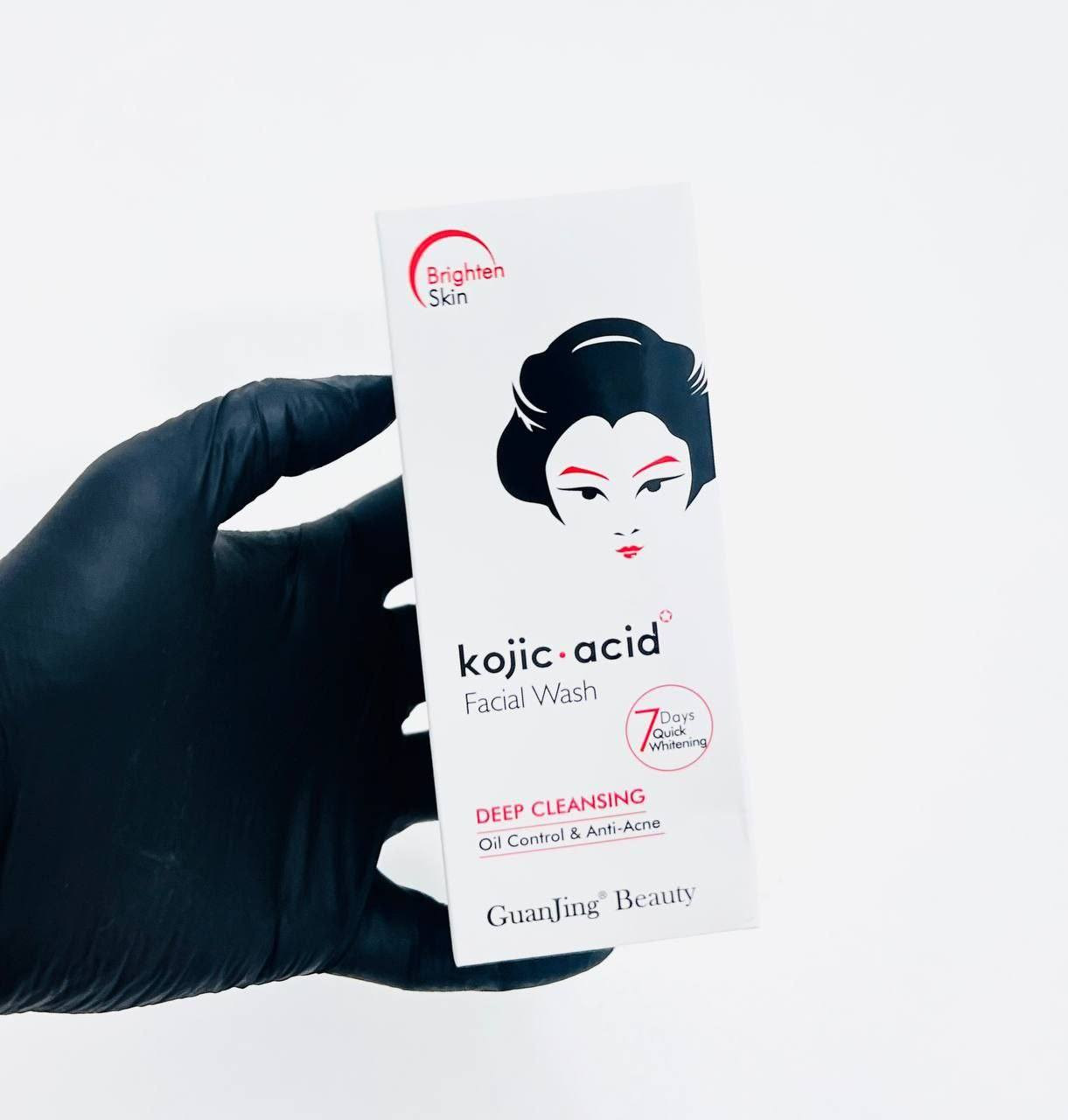 kojic acid Facial Wash 🧡🧡
غسول كوجك اسيد للوجـة غسول الوجه بحمض الكوجيك. من Guanjing Beauty هو منتج للعناية بالبشرة مصمم لتنظيف وتفتيح البشرة بفعالية.يحتوي على حمض الكوجيك، وهو مكون طبيعي معروف بخصائصه في تفتيح البشرة.
• يساعد على تقليل ظهور البقع الداكنة والتصبغات وتوحيد لون البشرة.
• يزيل الشوائب والزيوت الزائدة وبقايا المكياج، ويترك البشرة منتعشة ومشرقة.
• يعمل على تقشير خلايا الجلد الميتة بلطف، ويكشف عن بشرة أكثر نعومة وإشراقًا.


**إذا كنت صاحب هذا الإعلان وتريد حذفه لأي سبب، رجاءا أرسل رسالة إلى الدعم الفني**