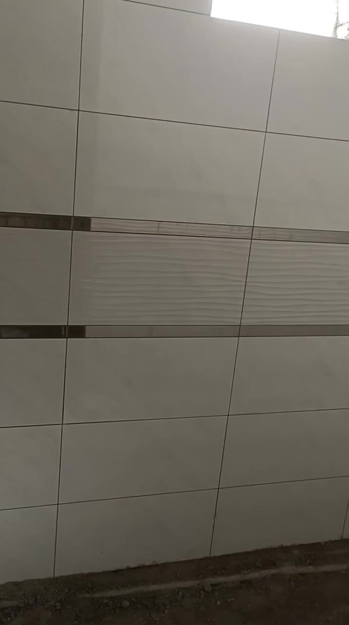 ابومالك المصري لتطبيق السيراميك والبوراسلين وبايات الدرج كادر كامل شغل هندسي***********
