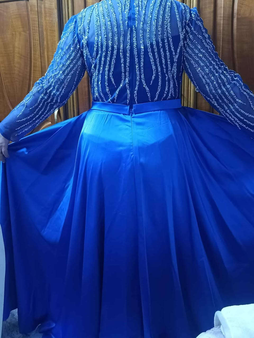 سلام عليكم 
فستان حفلات للبيع ملبوس ساعتين جديد نوع القماش ستن درجه اولى مشغول شذر قياس ٤٨ اني اخذتها ١٤٠ الف اريدها  ١٠٠الف


**إذا كنت صاحب هذا الإعلان وتريد حذفه لأي سبب، رجاءا أرسل رسالة إلى الدعم الفني**