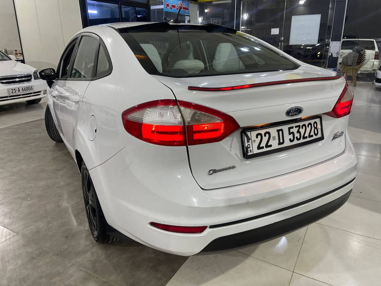 فۆرد ڤێستا 
گێڕ ئۆتۆماتیک +مەکینە 16
سەیارەیەکی زۆرزۆر جاهیزە 
گێڕو مەکینە و تەبریت و هەموگیانی بەشەرتە 
2وپارچەو نیو بۆیاخی هەیە وچوارتایەی نوێی بۆ باستراوە وسەنەوی و ژینگەوڕەقەم و هه موشتی نوێیە تا 2029
سەیارەکە ماڵی دۆستە 
340هەزارش غەرامەی لەسەرە بۆت دەگێڕینەوە 
ژ.م / ***********
ناونیشان / هەولێر --بنەصڵاوە أربيل, العراق
