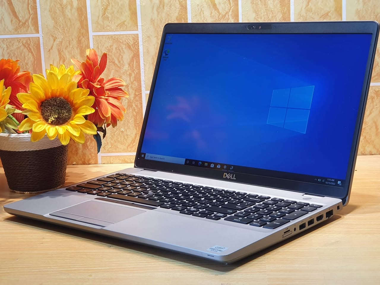 Dell Precision 3551 🔥🔥
لابتوب خاص للمُهندسين و المُصممين و الألعاب مع كارت شاشة خارجي قوي

⭕ Core i7-10TH-HQ (أسرع فئة H  - الجيل العاشر) 🔥

⭕ RAM 16 GB DDR4  👌🔥

⭕ SSD 512 GB M2  ✈️🔥

⭕ NVIDIA Quadro M620 4 GB 🔥💪

⭕ شاشة 15.6 بوصة full hd 👌 

⭕ كيبورد ضوئي
السعر 600 الف


**إذا كنت صاحب هذا الإعلان وتريد حذفه لأي سبب، رجاءا أرسل رسالة إلى الدعم الفني**