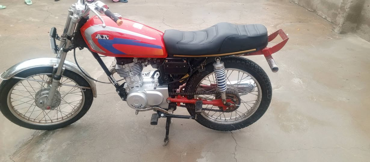 من رخصه صاحب الكروب ايراني نامه اسكنر مديل 26 كفاله عامه حكومه وعشاير المكينه مكفوله سعره 675وبيه مجال *********** متواجد
