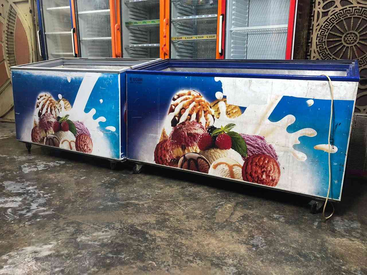 عارضات  حجم ٣٠ +مجمدات طرحية حجم ٢١ وحجم ١٦ للبيع مستعملات قليل اخو الجديد للتصال ***********تركي الأصلي ضمان شهر واكو توصيل العنوان بغداد جميلة نضافة 100\100توصيل بغداد محافظات
