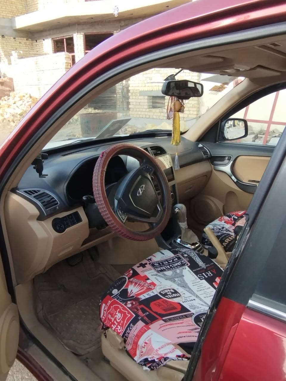 تيكو 2014 مقفولة من الضربة 
بيه خياسات قليلة وجراد 
في البنيد 
سعرها 65 ورقة 
وبيه مجال 
العنوان / الكوت ***********
