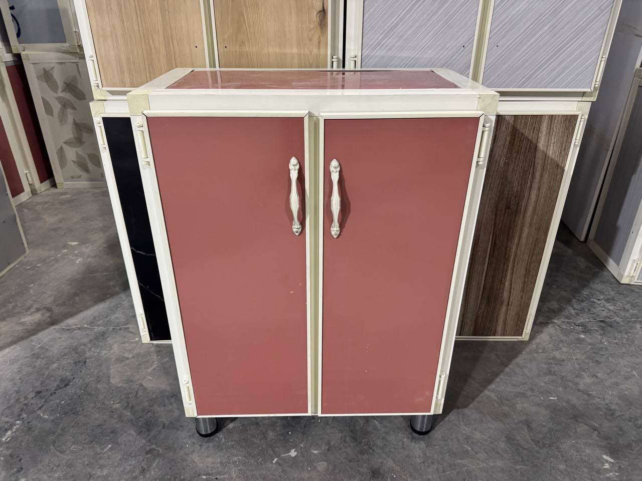 #سارع_بالحجز_ #الجميع 

جزامه المنيوم 
القياس 
الارتفاع 95 سم 👉🏻😉
العرض 70 سم 👉🏻
العمق 40 سم 👉🏻 😍

سقف الأرضي مبطن خشب MDF 💪
الأرجل ستيل 
اليدات بوري ستيل 
الارفف + الظهر كابون 
تريشة الداخل بليت المنيوم وليس كابون 

للحجز والاستفسار مراسله الصفحة او الاتصال بالرقم*********** بغداد, العراق
