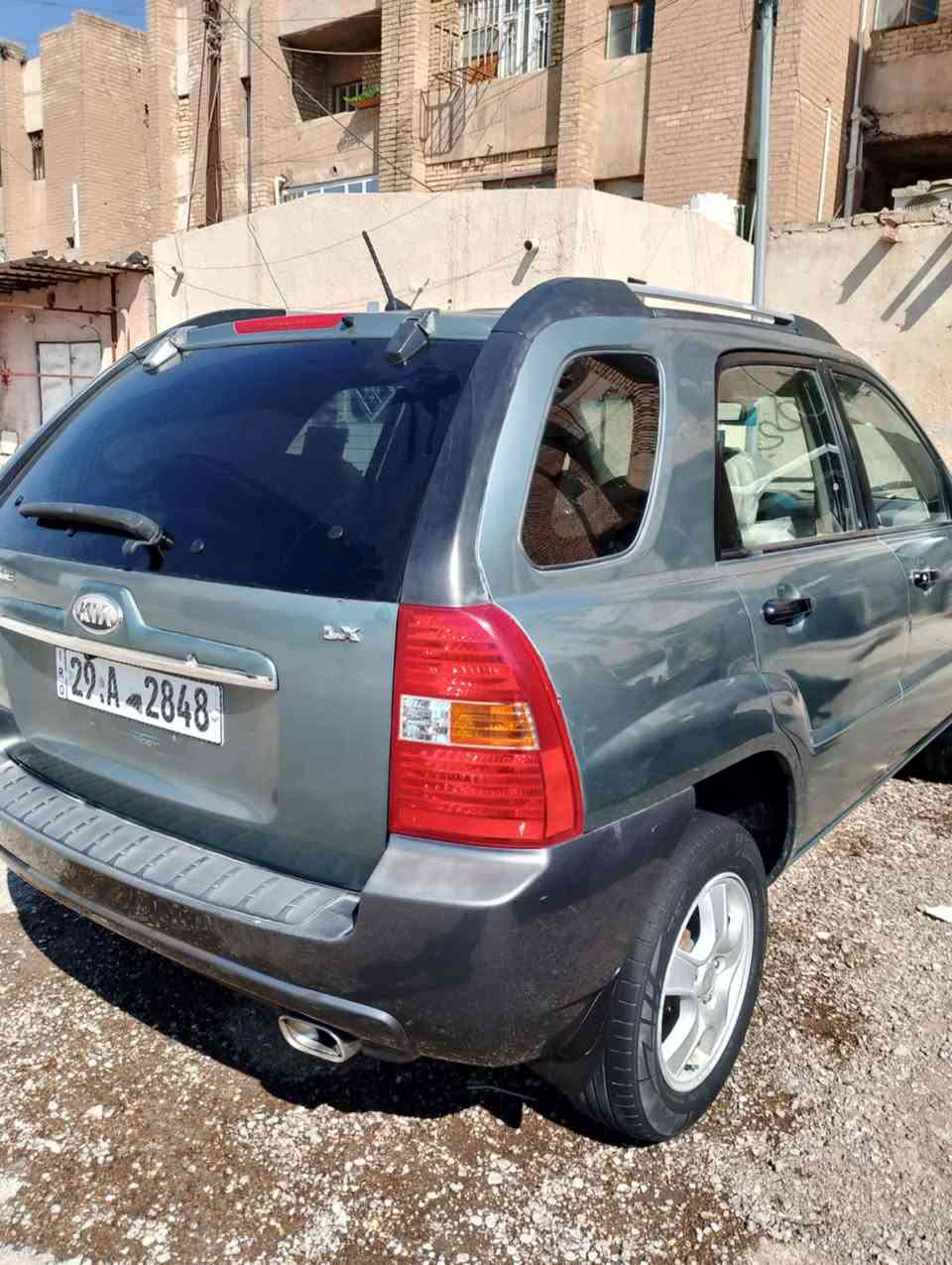 كيا سبورتج موديل ٢٠٠٨رقم واسط دولي هزه وسنويه جديد تحويل مباشر مكينه ٢٠٠٠مرغوب كير اوتماتيك دواخل جديده حداديه تخم تاير جديد تبريد سياره بدون ضربه فقط رش وسونار موجود البارحه ماخذه سياره مال جناي كلشي شغال بيها ونضيفه سعر البيع ١٠٧بيها مجال عنوان السياره واسط مركز المدينة ***********
