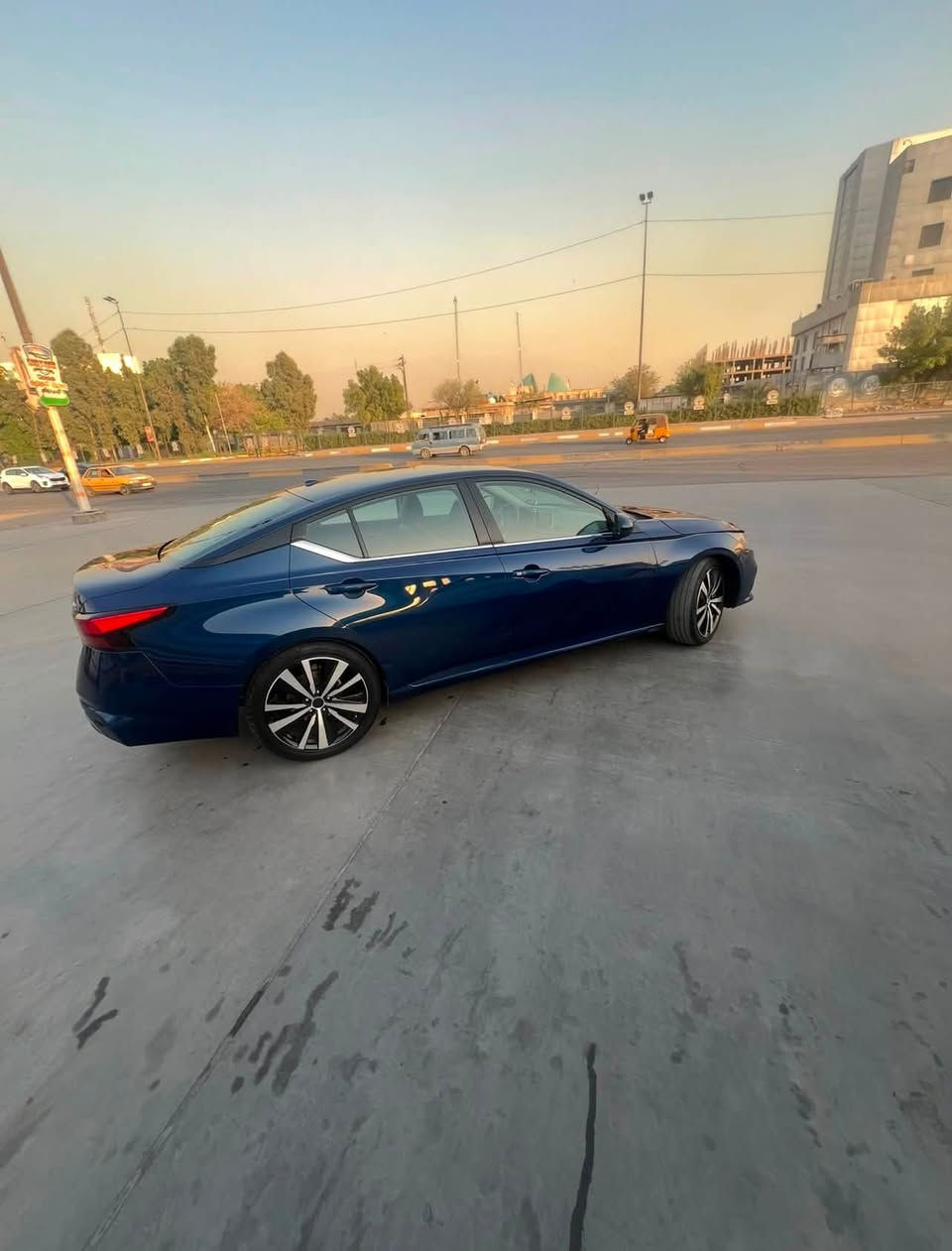 السلام عليكم  التيما 2022 srاربيل ، مكانها بغداد
السياره اصليه بدون تبديل حادثها خدش ومرفوق بالصور ، مكفوله كير محرك تبريد ، بيها بارد خفيف بين البابين عدي صار وممسويهن يطخوها السواق وهي طابكه،  
 وكل التفاصيل اتصال او واتساب موجود  ***********
