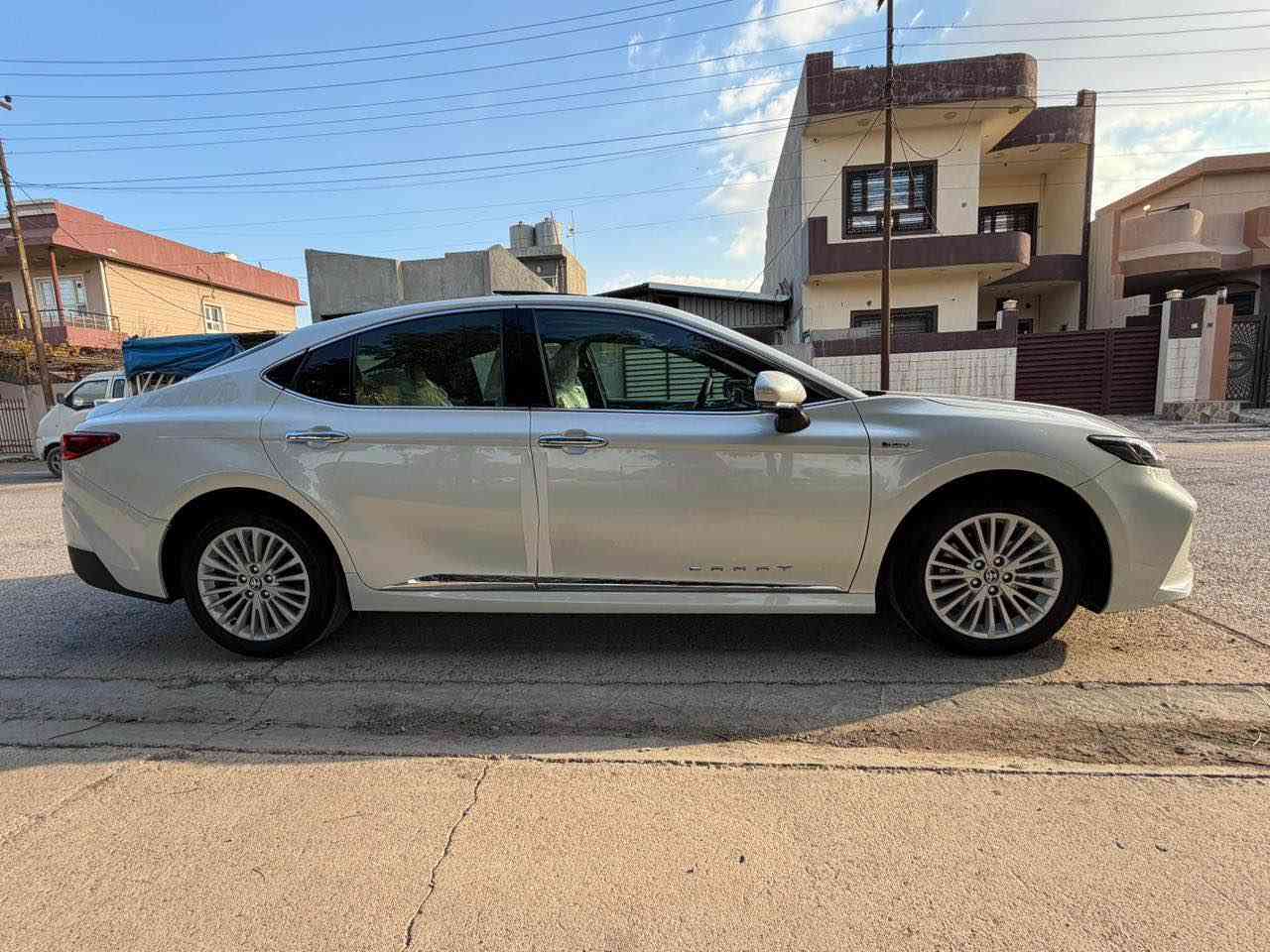 تويوتا كامري خليجي 2025 خليجي صفر شركه سازي مواصفات LE محرك 2.5 او هايبرد سياره ماشي18هزار كيلو متر سيارة بسمنه شرط تحويل سنويه هزة براد كوله جديددفتر بانزين بي مواصغات السياره معروف
سقف بانو راما
هندبريك بصمه
داخل اصفر
لايتات ليد
بكلايت ليد
حساس امامي 
حساس خلفي
رادار امامي 
رادار جانبي 
رادار خلفي
شاشه كبير
اوتو هولد
سيارة بدون صبغ بدون رصعه بدون بارد شرط تحويل بيع نقد بدون قصط او مده او مراوس سعر السيارة 
(318$)بي مجال بصيط لطيبين مكان كركوك
***********
*********** كركوك, العراق
