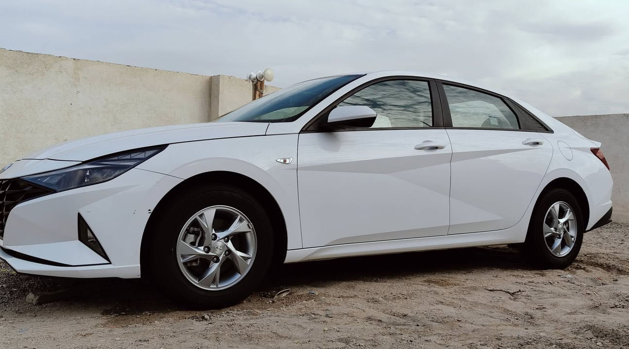 النترا 2023 خليجي
كفاله عامه من الضربه والصبغ والتبديل 
رقم مثنى دولي معوقين وكاله عامه ب اسم المشتري
 مواصفات شاشه كامره دواره حساسات خلفيه كشنات عسلي حضن تبريد خلفي
 السعر 165 وبيها مجال للشراي 
مكينه 1600 ماشيه 67 ع وضع الشركه
رقم الهاتف ***********
مكان ناصريه مركز
