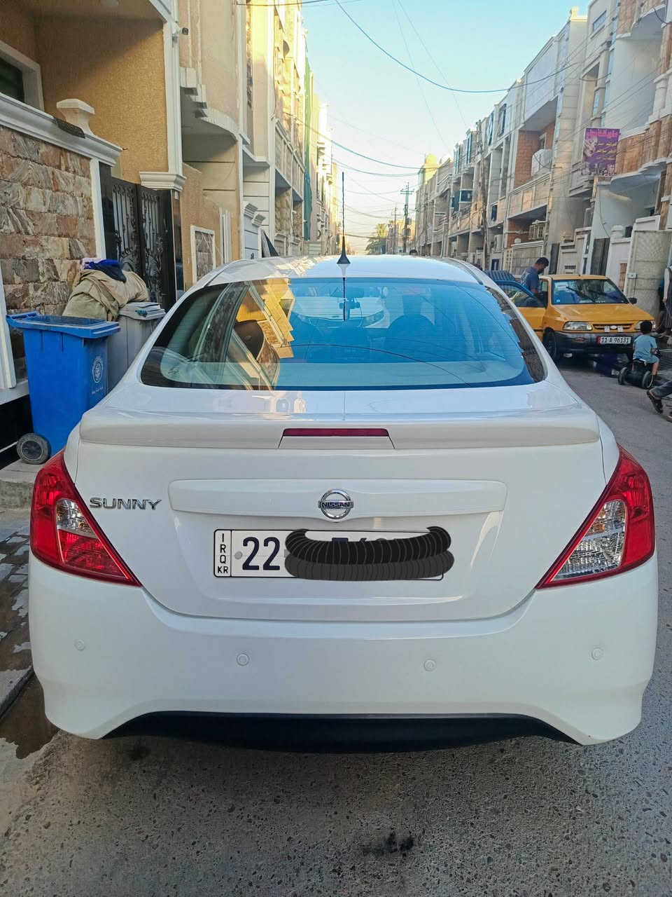نيسان سني موديل ٢٠٢٣ 

مكفولة كفالة عامة. 

كير  ومحرك  شرط ، سيارة نظيفة جدا شوف العين.. 

تخم تاير  جديد.. 

سياره نظيف جدا ١٠٠٪  مال جناي   والشراي يجي يشوفها وبي خير ويدلل 

ماشية ٣٦ .. 

تحويل مباشر ثاني يوم (( وكاله او تحويل شرط)) 

رقم شمالي  

(( السعر ١١٧ .. ) )  وبي مجال بسيط جدا 

العنوان _ بغداد _ الشعب 

(((اني مكلف بالنشر.. ))) 

المراسلة على الرقم :

***********

علما ان الرقم بي واتس اب
