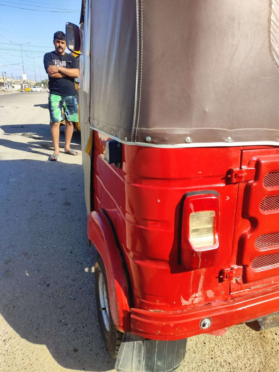 السلام عليكم تكتك مديل 18 رقم وسنويه  بسمي مكينه خري من الله لا تنقص ولا تبخير مصبوغه جماليه لا ضربه ولا معجون العنوان الحسينية مال راشديه رقم ***********
