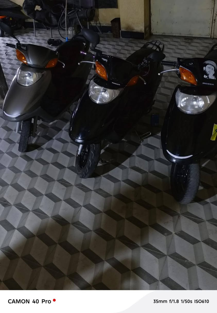 السلام عليكم دراجات سبيسي ياباني للبيع كفرات اصلية خير من الله ما ناقصهن شي للاستفسار الاتصال على الرقم ***********
