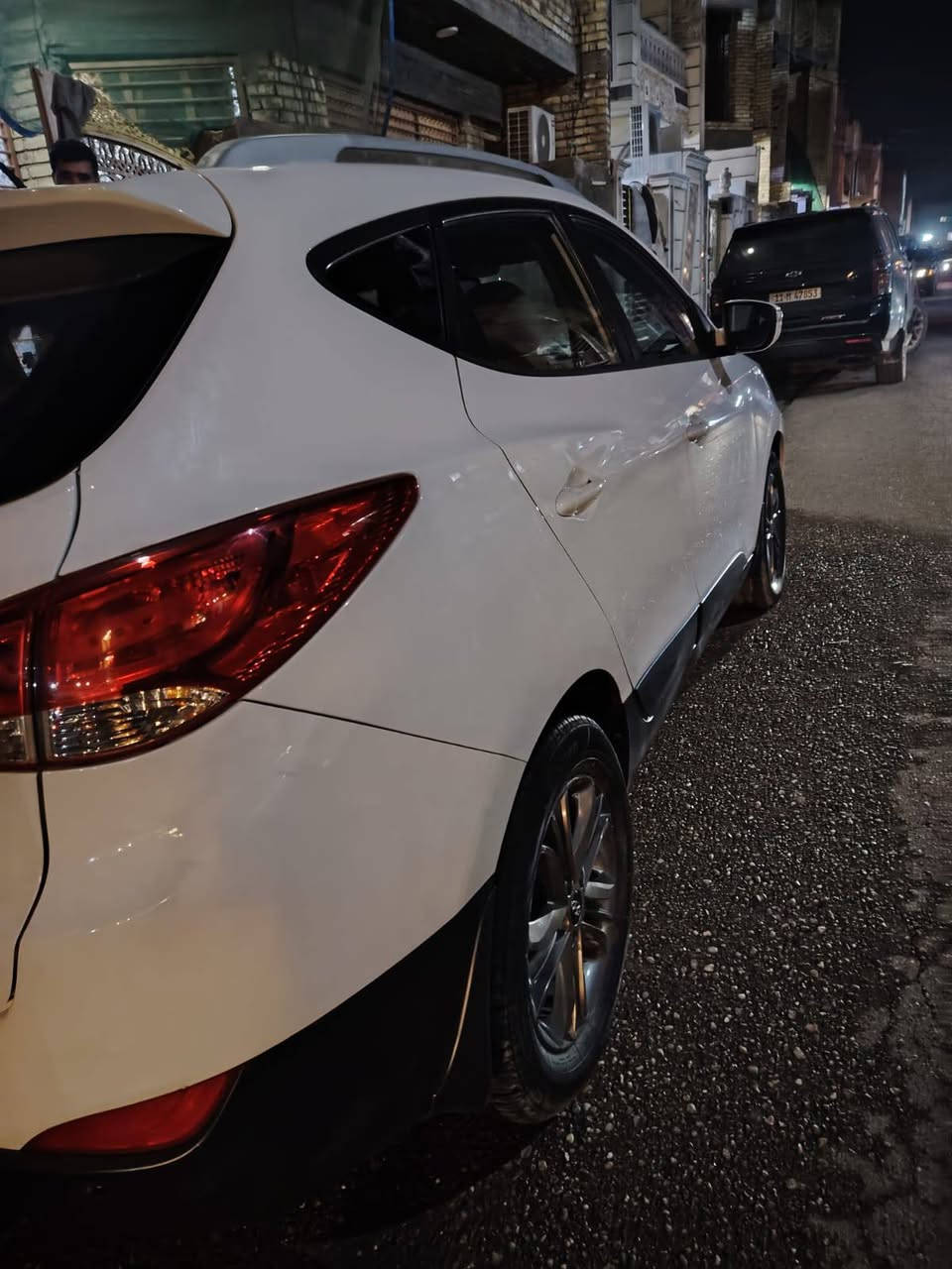 السلام عليكم 
توكسان موديل 2015 خليجي محرك 2000دوش رقم بغداد دولي ماشيه 138 kmكير ومحرك مكفولات حداديه جديده تبريد ثلج ❄️ السيارة جديدة جدا وجاهزه السعر153 مكان السياره بغداد البلديات 
للأتصال ***********
*********** بغداد, العراق
