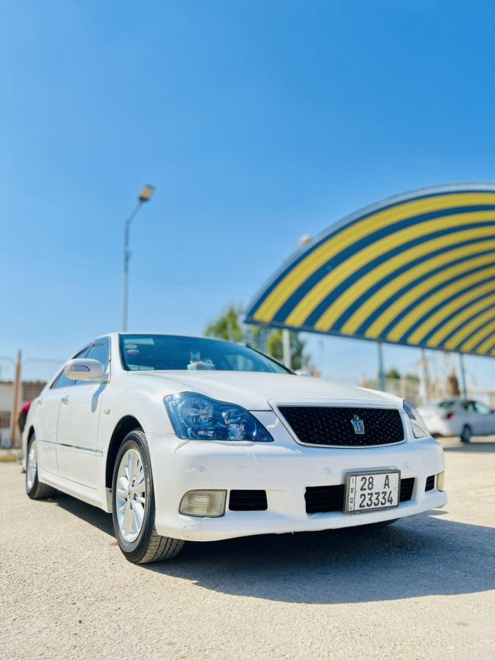 السلام عليكم شاهينة 2004 محدث 2007 شاصي 82 كفاله عامه جديده بمعنى الكلمه سياره كارتون متعوب عليه فول مواصفات تسجيل جديد مال مزاد دولي مداور ثاني يوم *********** ملاحضه اني مكلف بل نشر خاص مغلق السعر 185 السياره فول واحد عل واحد داخل جلد اسود
