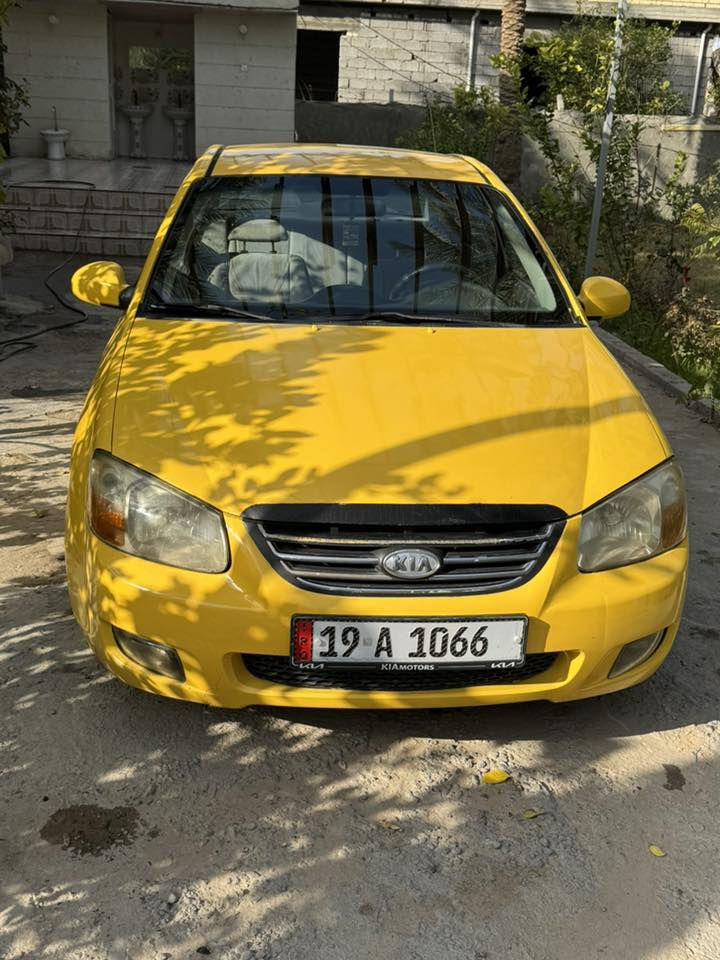 يالله السلام عليكم اخوان سبكترا موديل ٨امريكيه مكينه ٢٠٠٠حاويه جديده وكير رقم كربلاء دولي تحويل مباشر مصفره هيئه وغرمات حداديه صدر تخم تاير كله جديد السياره جاهزه الف ماتصرف عليها وبل عافيه ع ياخذها السياره مابيه اي دواخل حادثها جاملغ وبنيد بدون دواخل المكان كربلاء الحسينه السعر ٧٥وبيها مجال وخادم اني اخوان خاص غير متواجد فقط اتصال ***********
