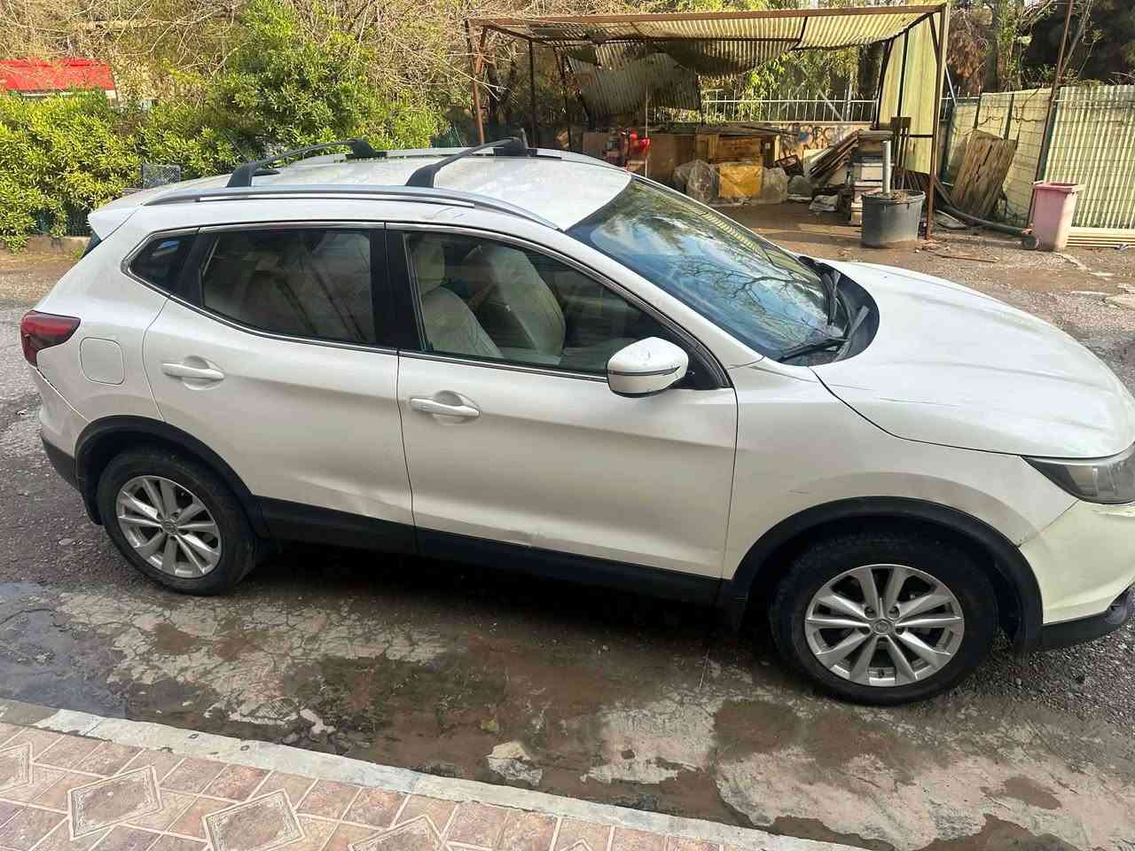 نيسان رؤك مؤديل 2018 شەغال و بەسمە و کوشین کارەبای و گەرمیش یەک پارچەی هەیە بەس بۆنیت چوار پینچ پەلە ساردە کوتی هەیە بە ناوی خۆمانە جوار تاية و ويلي نوية گير مةكينة توند و تؤلي بةشةرت سةيارةكة جاهيزة يةك دينار مةسروفي نية رةقةم تةلةفؤني خاوةني *********** لة هةوليرم سحري 110 وةرةقة أربيل, العراق
