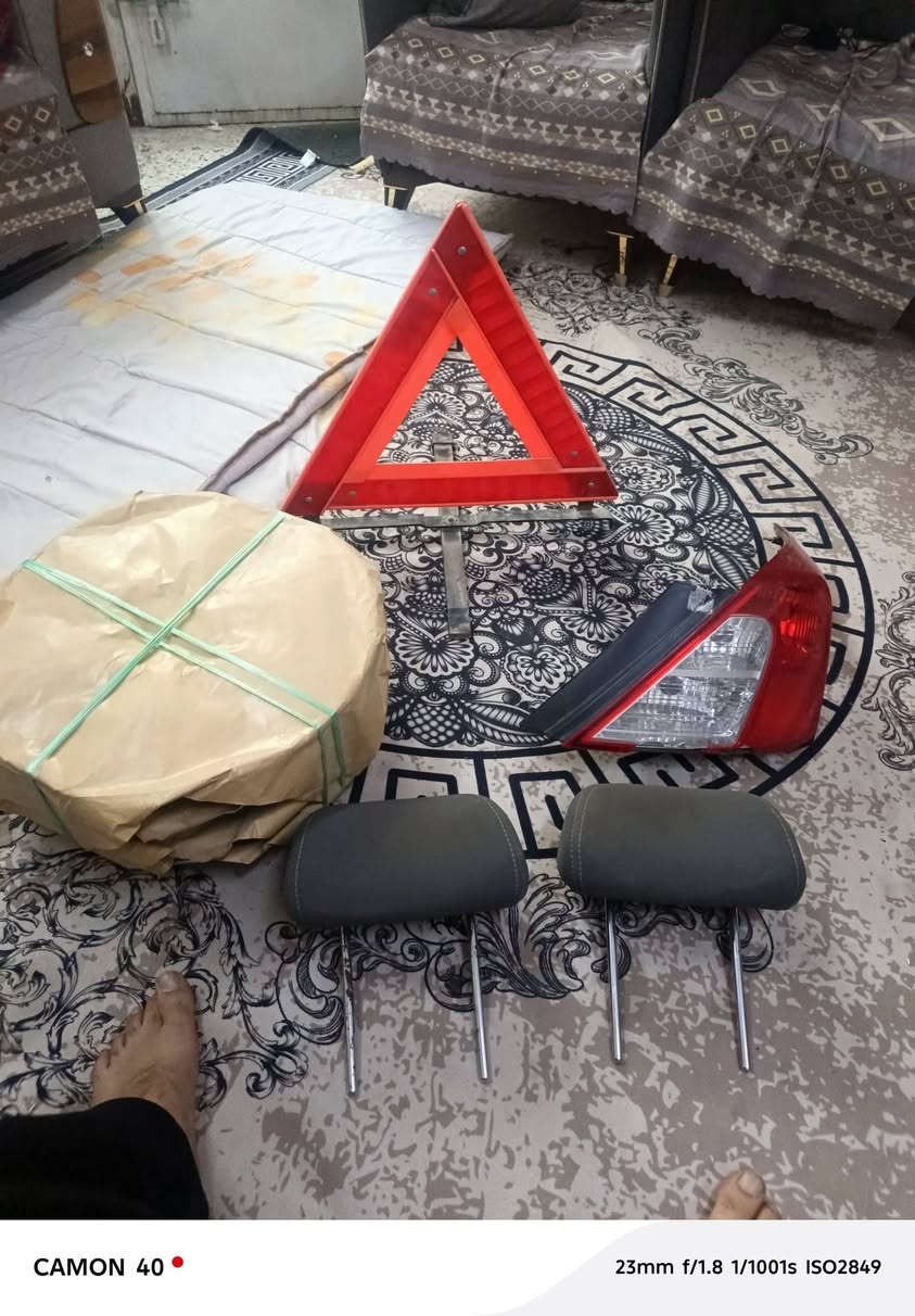 سلام عليكم كبات نيسان صني موديل ٢٤ 
بك لايت أصلي بي كسر زغير موضح بلصوره
تجوات ناصيه لانتره ترهم عل كل السيارات 
مثلث مارسدس أصلي قيم بلي يرضيى الله وتدلل


**إذا كنت صاحب هذا الإعلان وتريد حذفه لأي سبب، رجاءا أرسل رسالة إلى الدعم الفني**