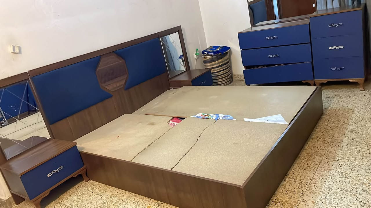 غرفه نوم  للبيع


**إذا كنت صاحب هذا الإعلان وتريد حذفه لأي سبب، رجاءا أرسل رسالة إلى الدعم الفني**