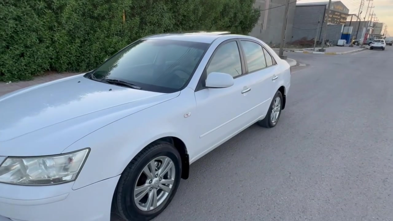 شبابنا الطيبين ضروري تسمع كل الفيديو حتى تعرف كل تفاصيل السياره لانو أنتوا أصحاب طريق بعيد والنجاة في الصدق 
سوناتا 2010  أربع سلندر دوش رقم أنبار ألماني سياره فتحه وتحكمات وفول مواصفات 
تبريد جديد تخم تاير ادامه كامله نوزلات فيت بم كلها جديد سياره كولش جديده صدر جديد بيها جزء من باب الصدر مصبوغ 
مكانها الفلوجة 

السعر 123
وماكو هيج سعر بالنسبة لنظافتها وبالعافيه على الياخذها شباب الجاد ومحتاج يتصل مو يدخل للخاص وابيع فقط بدون مراوس ونقد تحياتي 

***********
***********
***********
