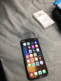 ايفون اكس سعر ٩٠ ذكر ٦٤ بطاريا ٧٢ جهاز سماعه داخليه ما تشتغل فقط و ضهر...