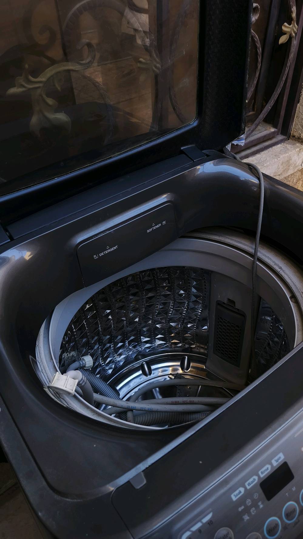 غسالة Samsung أوتوماتيكيه 14Kg للملابس مستعمله 