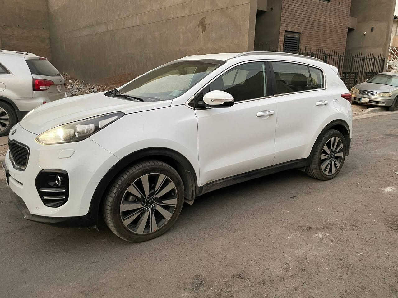 سبورتج 2018 خليجي للبيع محرك ٢٠٠٠ دوش رقم بغداد بأسمي 
السعر ١٨٥ مكاني بغداد اليرموك
***********
