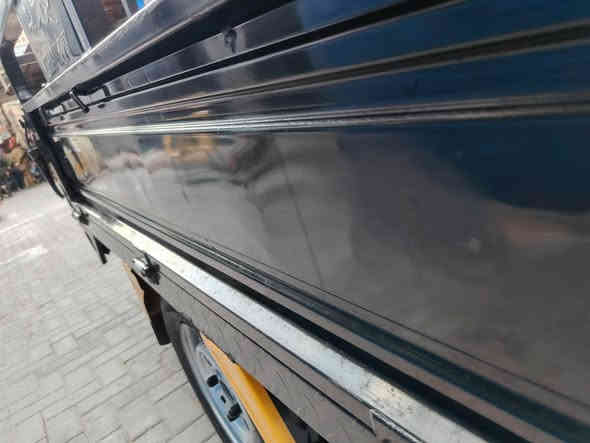 سلام عليكم ستوته جمره باب اول أوراق اصولي اكاتبك وي الوكيل مديل 2022 شاصيهه وركبتهه مكفولات كفالة عامه لا لحيم ولامعجون بيهه تخم تاير جوبلس كهربائيات كلهه جدد وشغاله دبلات شغاله نكره سلف ستوته فقط الحصيره داخل البدي مصبوغه حراري اثار جرد وصابغهه جماليه وشوفت عينك نضافتهه ستوته مال جنيان مامتعوبه ونضافتهه نفس البل صوره مكانهه بديوانيه خاص ماجاوب***********
