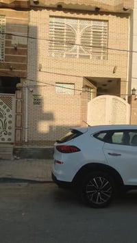 للبيع دار 100 متر في حي الجامعة بمنطقة 29 على شارع 15 موقع حلو بناء حد...