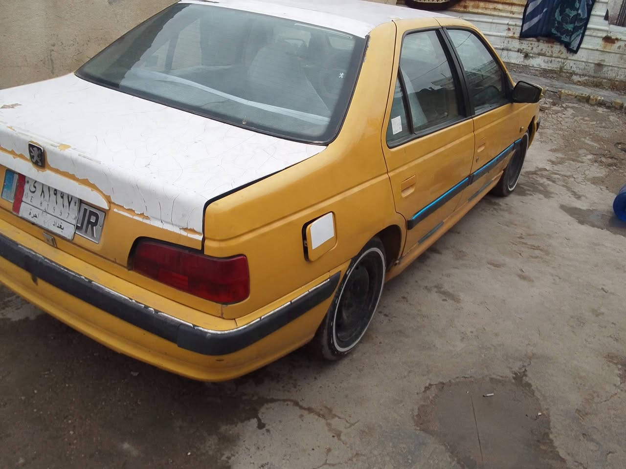 اسلام عليكم سياره بيجو بارس موديل ١٣ مكينه وكير خير من الله شاشه تخم تاير سعر ٣٤ عنوان بغداد سيديه تقاطع درويش رقم هاتف ***********
