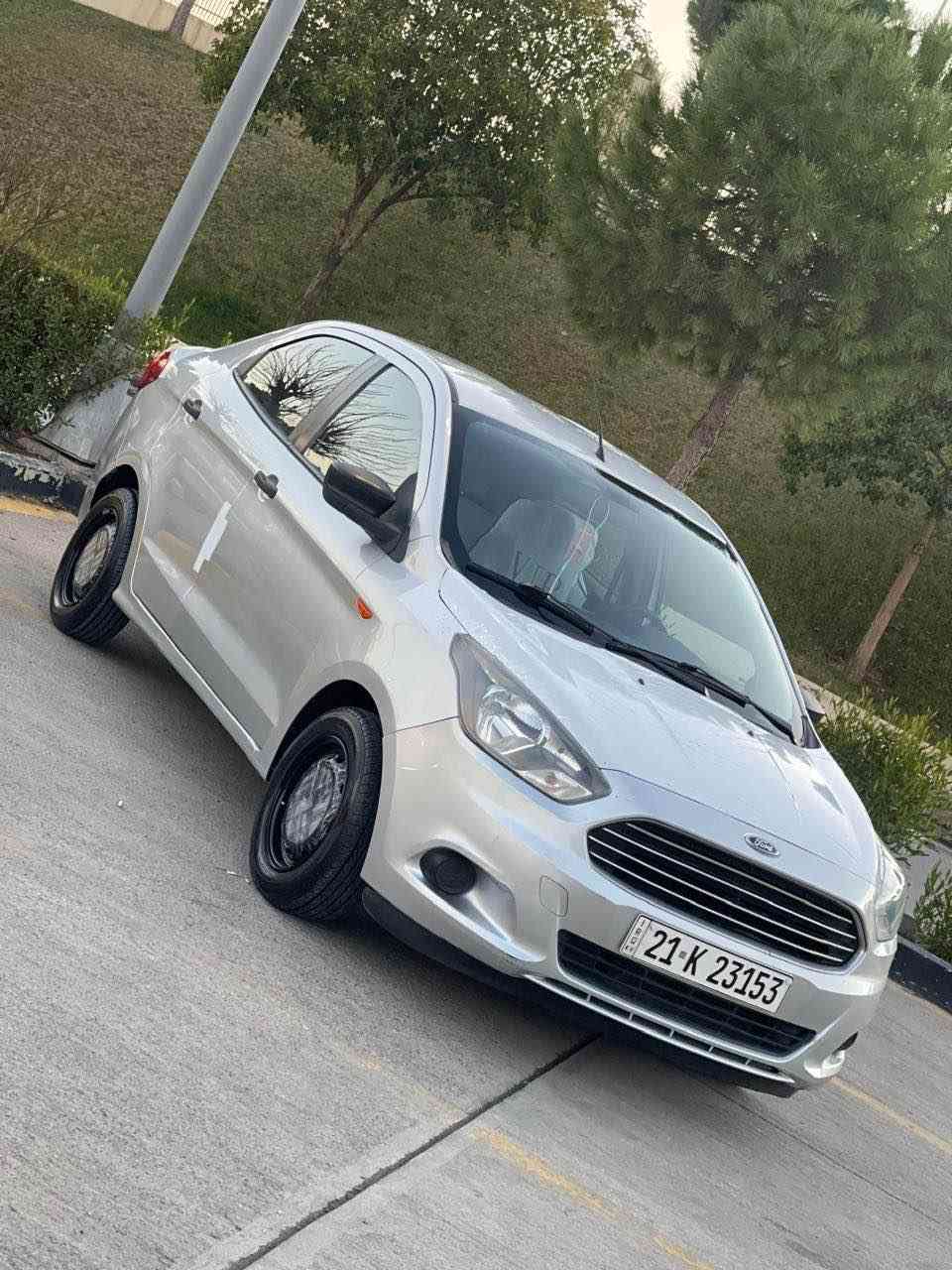 فۆرد فیگۆ ٢٠١٦
گێڕ و مەکینەی نەکراوەتەوە بەشەرت
بۆیاخ یەک پارچە و یەک پەڵە 
بەبێ ناوگرتن   ١٤٠ کم ڕۆیشتوە
سەنەو تازەیە تا ٢٠٣٠
ناونیشان سلێمانی
نرخ ٧٧ گەڵا و معامەلەیەکی کەم
ژم  *********** السليمانية, العراق
