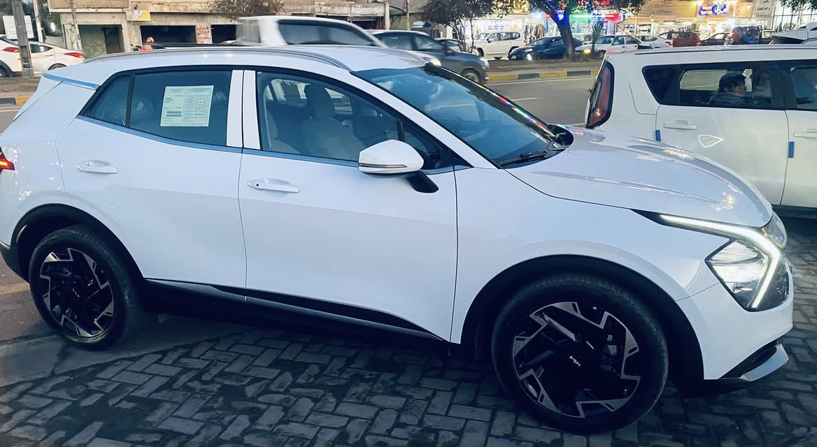 كيا سبورتج خليجيه موديل 2023
رقم بغداد وبأسمي 
مواصفاتها 
محرك ٢٠٠٠ دوش
بصمه وتشغيل عن بعد
كراسي ٢ كهرباء
تدفئه بالكراسي 
تدفئه بالستيرن
شاحن تلفون وايرلس
حساسات امامي وخلفي
شباك لامع
شاشه ابل كار بلي
مكفوله كفاله عامه لاصبغ ولابارد ولاحالوب
ماشيه ٣١
السعر  ٢١٥ ورقه
***********
مكان السياره بغداد حي الجامعه
