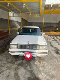 كراون سوبر • ١٩٨٨ • محرك ٣٠٠٠