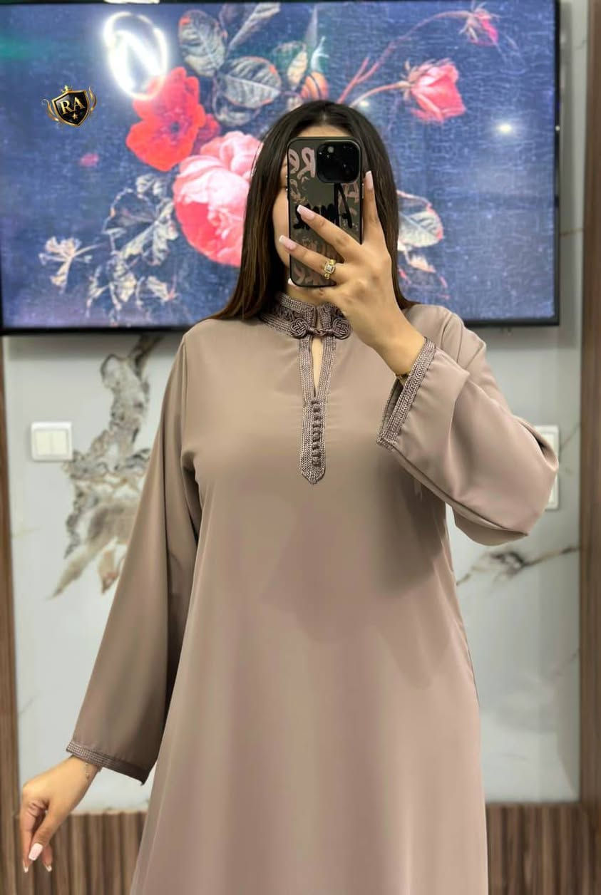 🔰♦️ *جديد 2026 new* 🔰♦️

🔳جلابة 2 بياس للافراح و المناسبات ⚡
قفطان + جلابة 😍😍
🔳ثوب كريب سامبل  من النوع الممتاز ✨رطب و طايح 
🔳مخدوم بالطرز كاطفيل قفطان و جلابة و بالعقاد و بلقيطان بجودة و إتقان ✨خدمة لمعلم ✅
🔳متوفر بألوان رائعة ✨

♦️المقاسات : M L XL XXL 3XL 
   
♦️الثمن:  مناسب


**إذا كنت صاحب هذا الإعلان وتريد حذفه لأي سبب، رجاءا أرسل رسالة إلى الدعم الفني**