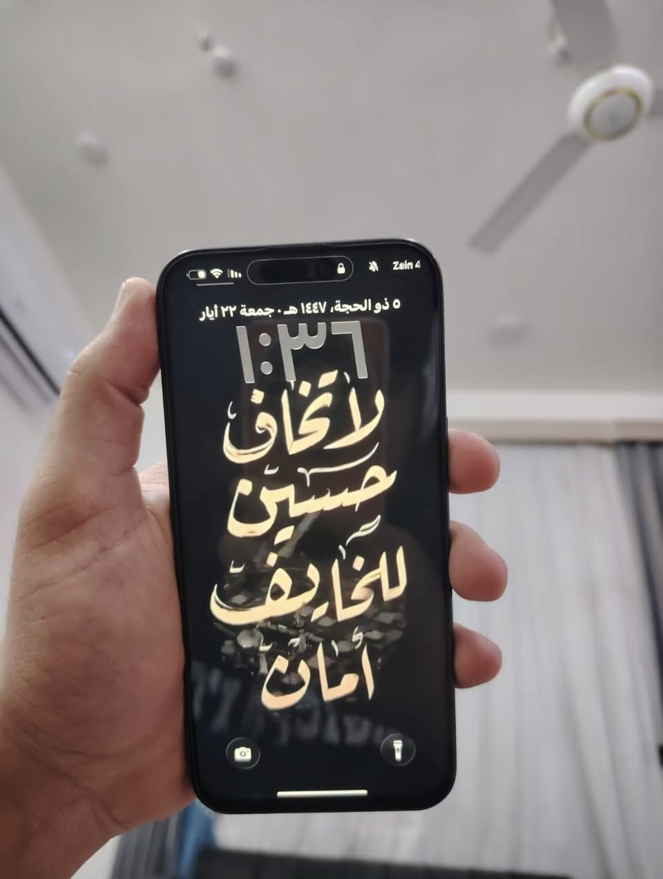 السلام عليكم ايفون 15 برو ماكس نضيف ما صار هواي من ماخذه نظافه100/95 بطاريه89 مبدل شاشه فقط وكاله مال شركه للاستفسار اكثر مراسله الصفحه او الاتصال *********** واتساب فقط 💜.
