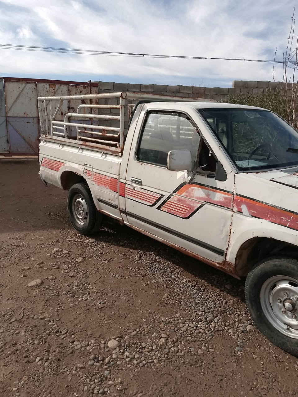 بكم نيسان موديل 90 رقم نينوى صدامي محرك 82 كير عادي 5نمر بيع او مراوس ولسعر 17


**إذا كنت صاحب هذا الإعلان وتريد حذفه لأي سبب، رجاءا أرسل رسالة إلى الدعم الفني**