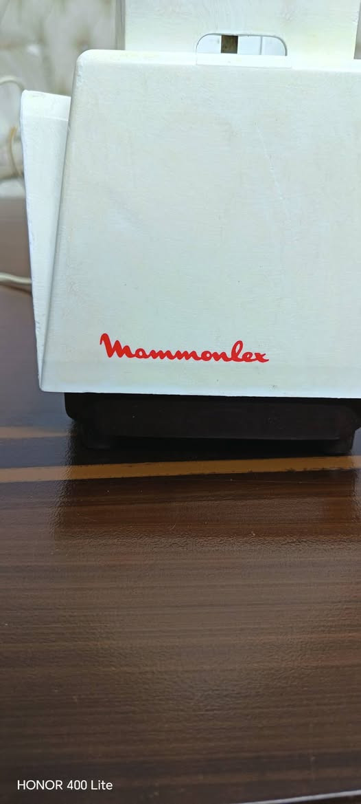 طاحونة كهربائية صنع فرنسا نوع مولينكس نضيفة شغالة السعر ٣٠ وبيها مجال للاستفسار خاص المكان البياع لا يوجد توصيل


**إذا كنت صاحب هذا الإعلان وتريد حذفه لأي سبب، رجاءا أرسل رسالة إلى الدعم الفني**