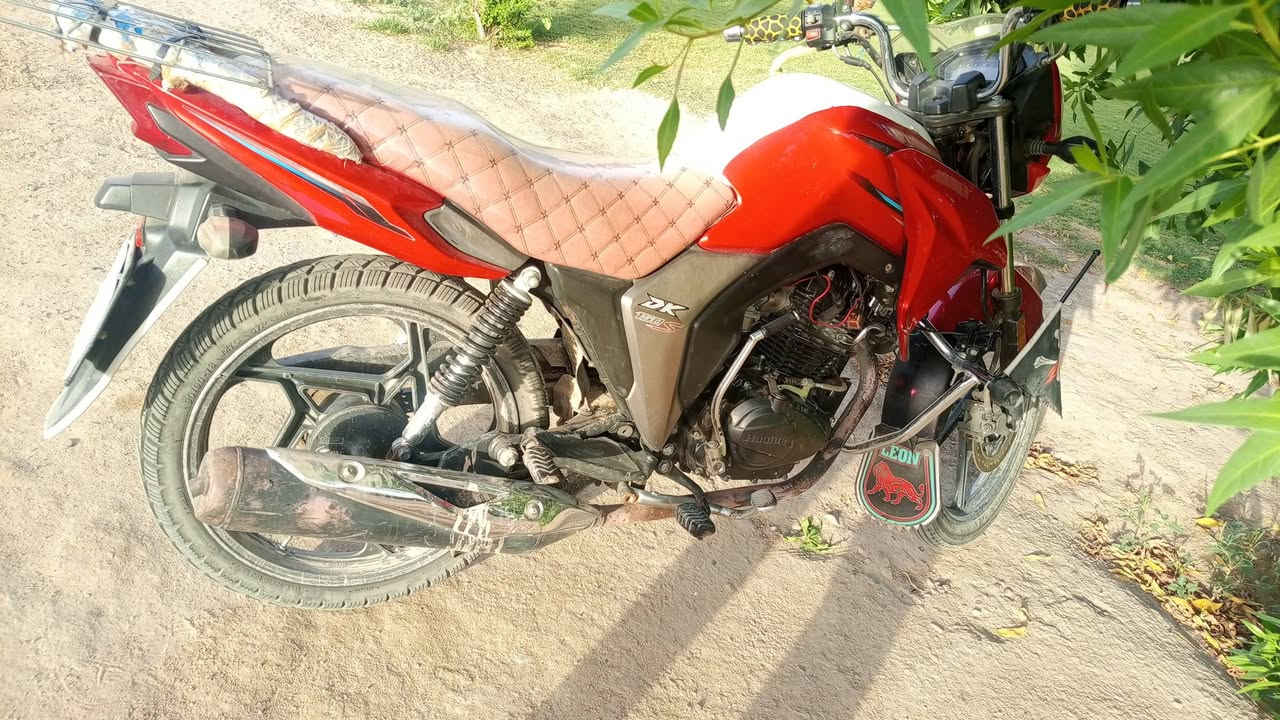 سلام عليكم
دراجه هاوجي DK  للبيع مسجل رقم وسنويه الى 2030 دراجه نضيفه وماشيه 23 الف موديل 2017 عارضها ب 1750 عنوان الدراجه جزيره الخالديه للتواصل اتصال او واتساب *********** مستعجل على بيعته رجاء الي مو شواي يعبر المنشور لا تجي وتكسر بي وانته فلوس جكاير ماعندك رحمة الله والديكم
