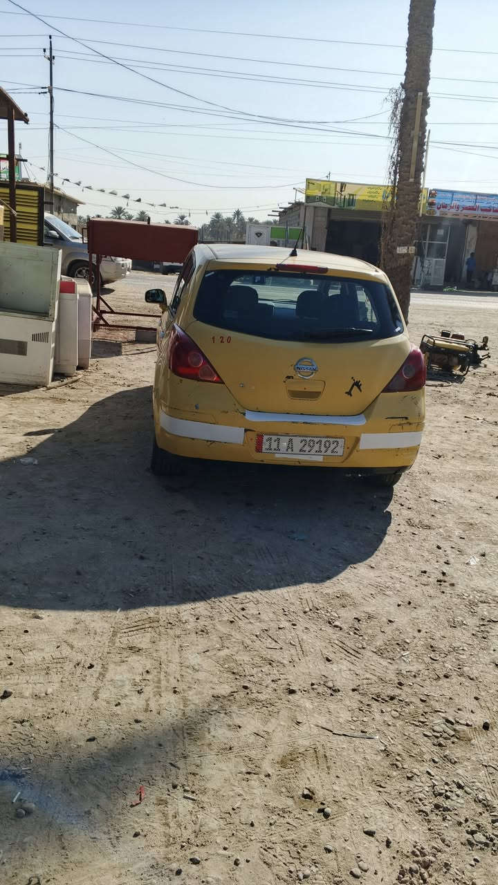 السلام عليكم البيع موديل 2012 ورد مريكي بيه جملغ خلفي فقط محرك وكير وتبريد مكفولت تخم تير جديد بتري جديد السياره جهزه كهربية كله شغال مكاني بابل محاويل رقم نكليزي هيه وغرمات مصفره شرط التحويل سياره كبل الشارع ماذب عليه ربع السعر 55 وبيه مجال مامتوجد عله فيس ***********
