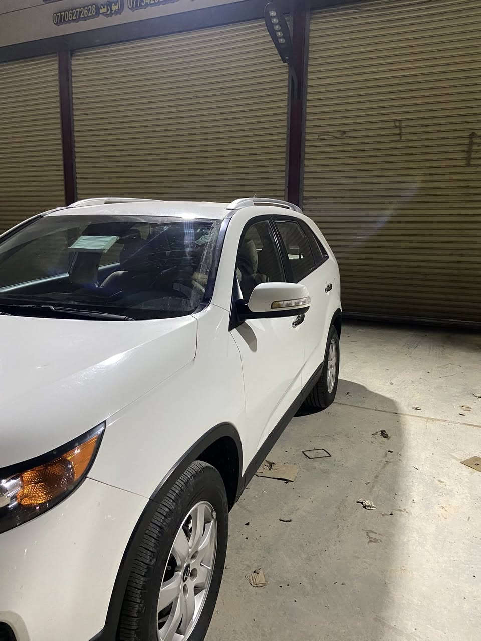 السلام عليكم ورحمة الله وبركاته 
سورنتو 
2012
خليجي 
مكفوله كفاله عامه 
موصفات السورنتو معروفه
السياره 7 راكب 
محرك 4 سلندر
صدر ومكينه وتخم تاير كله جديد بل باكيت 
نضافه السياره 100% 
رقم سليمانية رقم دولي جديد 
باسمي السياره تحويل ثاني يوم 
مكان السياره ديالى بعقوبه 
للاستفسار:***********
