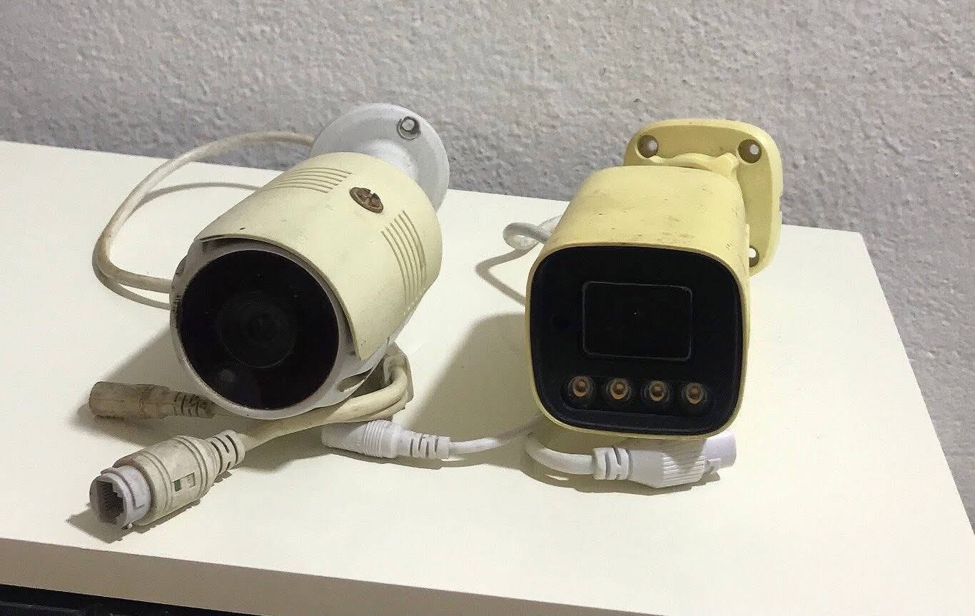 سماعات جدد بطاريه درين شحن 
كامرات فقط ملون اي بي


**إذا كنت صاحب هذا الإعلان وتريد حذفه لأي سبب، رجاءا أرسل رسالة إلى الدعم الفني**