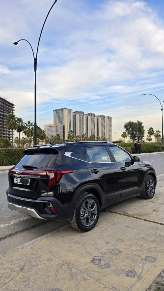 كيا سيلتوس2024 وارد امريكي 
بدون صبغ ماشية31000 كيلو وليس ميل

المحرك 2000 دوش المرغوب

تدفئة مقاعد و نقاط عمياء وقيادة ذاتية 

دفع رباعي فور ويل
بصمة وتشغيل عن بعد

 مري الجوانب هيتر لأزالة الضباب

شاشا كبيرة متصل متعددة
 الوضعيات 

لايتات فول LED متصل ولايت
 عالي اوتو 
 لايتات داخلية لمس  

رادار امامي وخلفي وجوانب 
بريك طوارء اوتو ستوب 

مساعد نزول منحدرات

السعر ١٩٠ وبي مجال

للتواصل *********** أربيل, العراق
