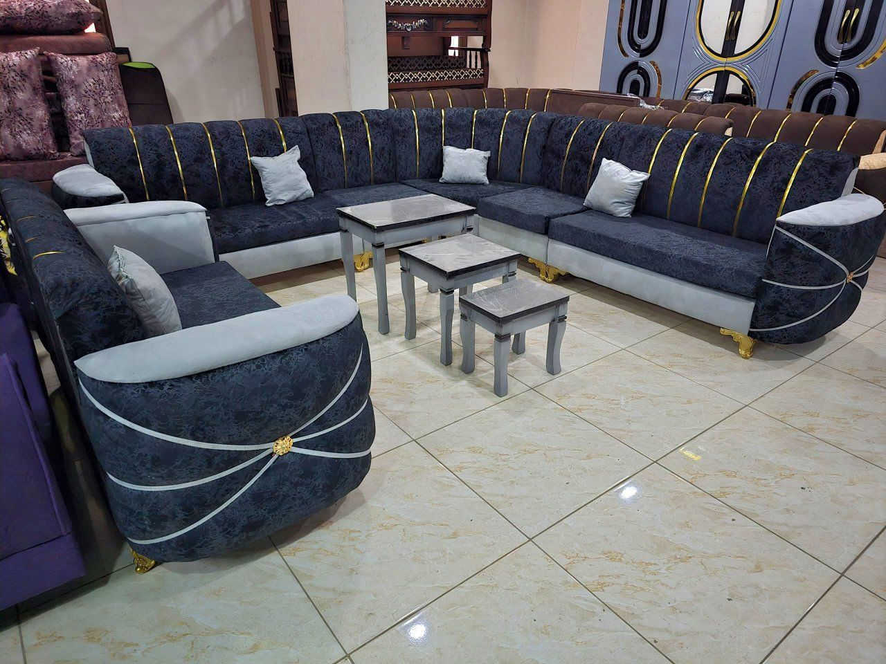 😍😍😍#طقم #كنبايات مع 3طاولة الشيستر 
 😍😍😍للتواصل واتس #اتصال 0956496987

🔴#المواصفات:     🌙🌙🌙🌙🌙
✅#خشب شوح  2  سنت🌙🌙🌙🌙🌙🌙🌙🌙
✅#سفنج ع 12سم. وسط اول ممتاز 🌙🌙🌙🌙🌙🌙🌙🌙🌙🌙🌙
✅#قماش مرمره تقيل 🌙🌙🌙🌙🌙🌙🌙🌙🌙🌙🌙
✅#صندوق 9 أشخاص🌙🌙🌙🌙🌙🌙
✅#الطراحة متحركة مذودة بسحابات لسهولة الغسيل🌙
# قواعد لوكنز  مطلي بل لون الدهبي 

بالمختصر طقم روعة


**إذا كنت صاحب هذا الإعلان وتريد حذفه لأي سبب، رجاءا أرسل رسالة إلى الدعم الفني**