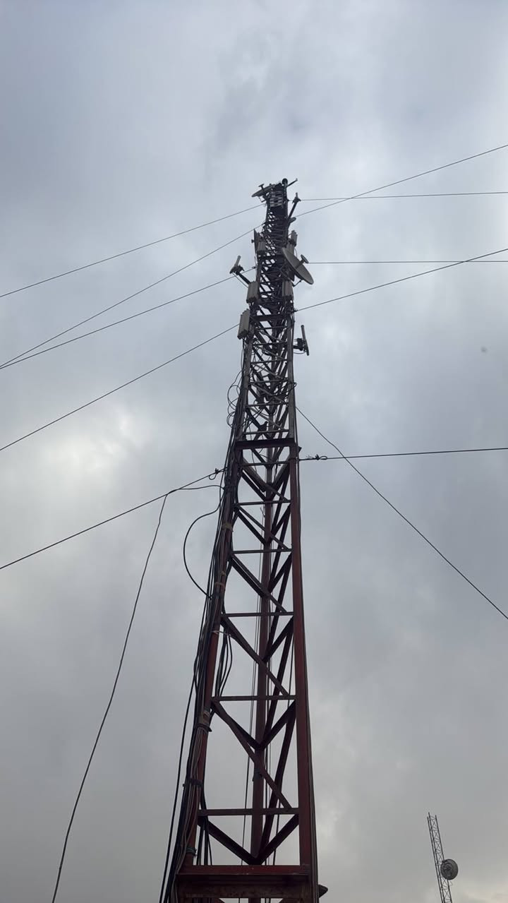 برج عراقي ٢١ متر في بغداد مع كامل محتوياته للبيع ، للتواصل على الهاتف *********** او ***********
او الواتس اب، غير متواجد على الفيس
