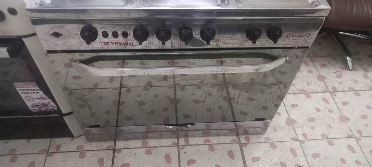 اغراض منزليه لبيع العنوان شرقاط سوق الكبير ***********
