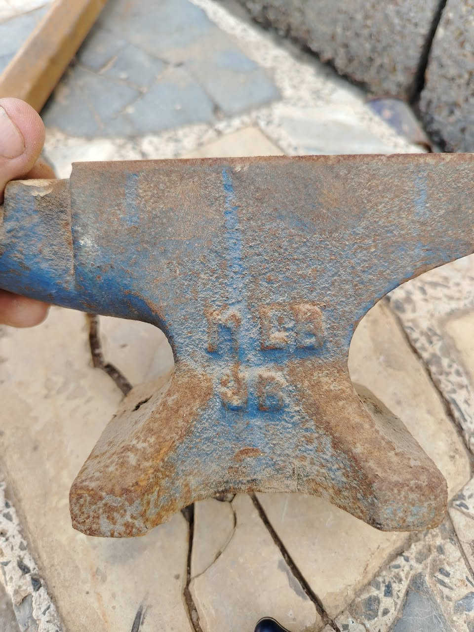 نكليزيه قديمه السعر 150 الاف  الوزن  5 كيلو جديده ونضيفه جدا


**إذا كنت صاحب هذا الإعلان وتريد حذفه لأي سبب، رجاءا أرسل رسالة إلى الدعم الفني**