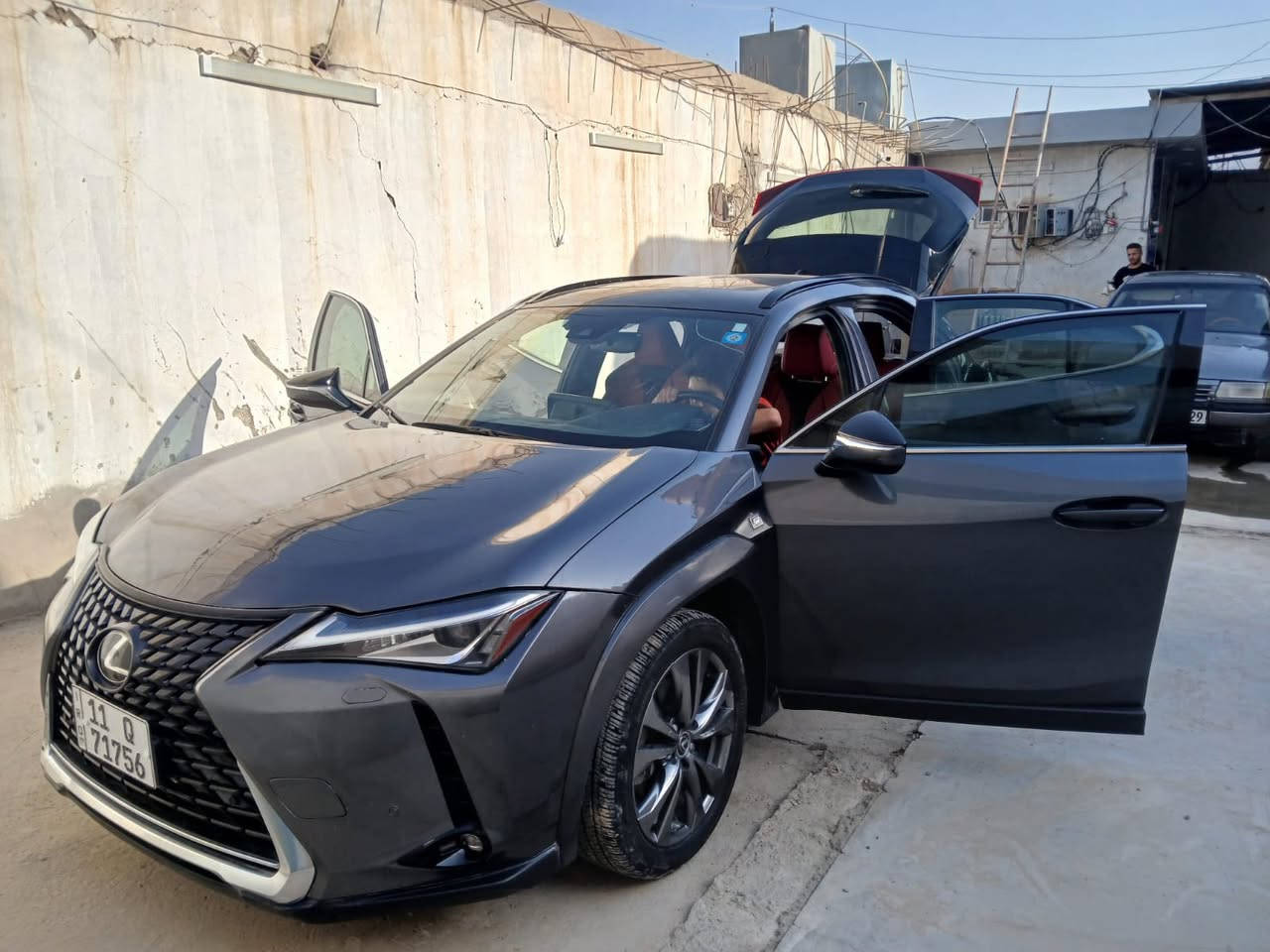 السلام عليكم لكزز ux هايبرد 2023 F sport
فول للاخير بيها تبديل جاملغ ايسر امامي وصبغ بنيد 
رقم بغداد بأسمي 
مطلوب مراوس بجارجر 5700


**إذا كنت صاحب هذا الإعلان وتريد حذفه لأي سبب، رجاءا أرسل رسالة إلى الدعم الفني**