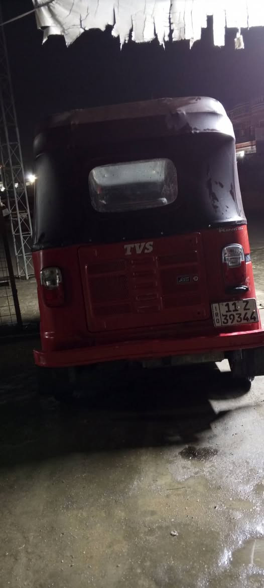 السلام عليكم تكتك البيع موديل 2020 مرقم بغداد سنويه هزه بيه تحويل ثاني يوم السعر 5و250 وبيه مجال ل لطيبين مكاني المحمودية الرقم *********** مكفول المحرك َوكسن مكفول بيه بس ضربه بل الصفحه الوره والباقي كله مكفوله
