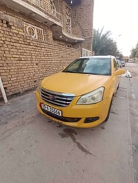 شيري E5 للبيع محور م2014 ابيع صبغ احزام بدون ضربه كفاله محرك كير تبريد...