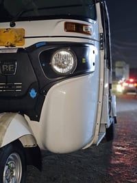 شباب تكتك للبيع لون ابيض مثل ما موضح بلصوره تكتك خير من الله  تكتك مكف...